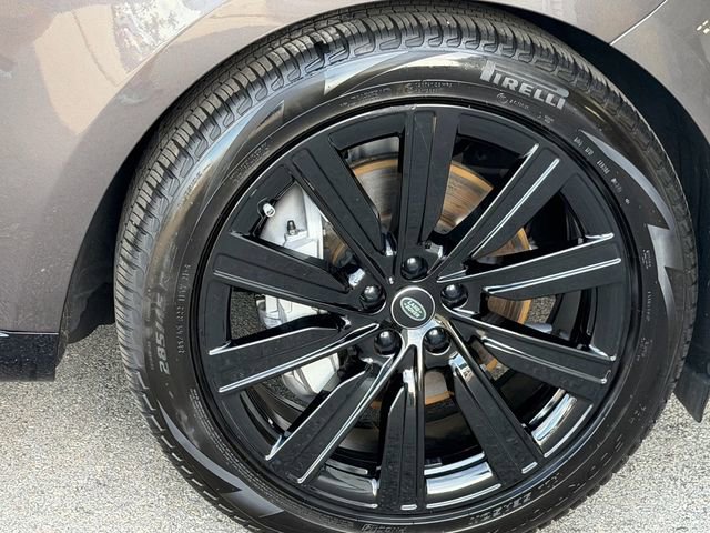 Used 2023 Land Rover Range Rover SE AWD/4WD image 9