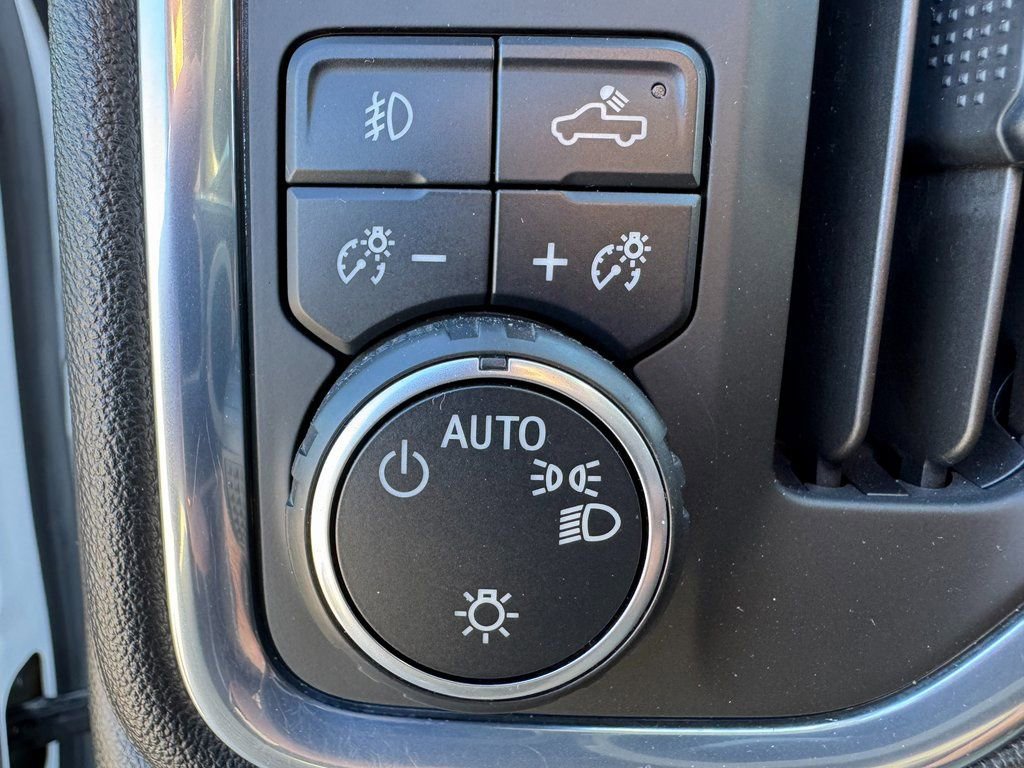 Used 2021 Chevrolet Silverado 3500 LT image 42