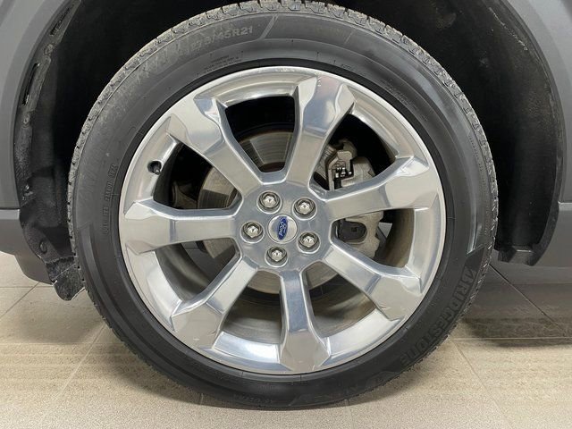 Used 2020 Ford Explorer Platinum w/ Premium Technology Package image 10