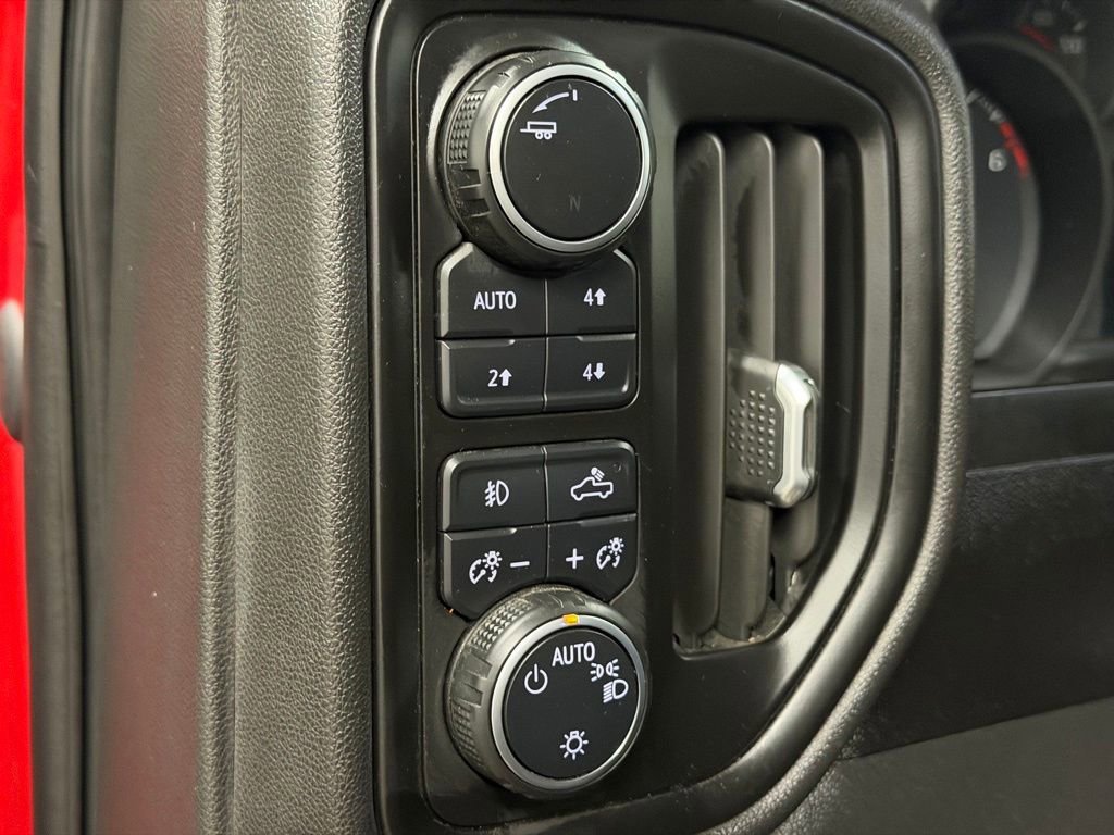 Used 2020 Chevrolet Silverado 1500 Custom Trail Boss w/ Custom Convenience Package image 31