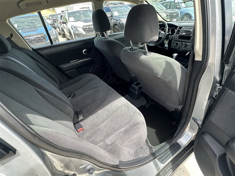 Used 2012 Nissan Versa 1.8 S w/ Plus Pkg FWD image 33