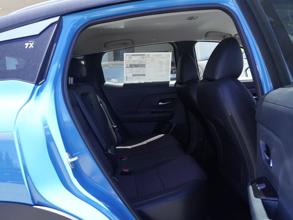 New 2026 Nissan Kicks SR FWD image 25