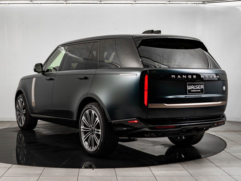 New 2026 Land Rover Range Rover SV AWD/4WD image 11