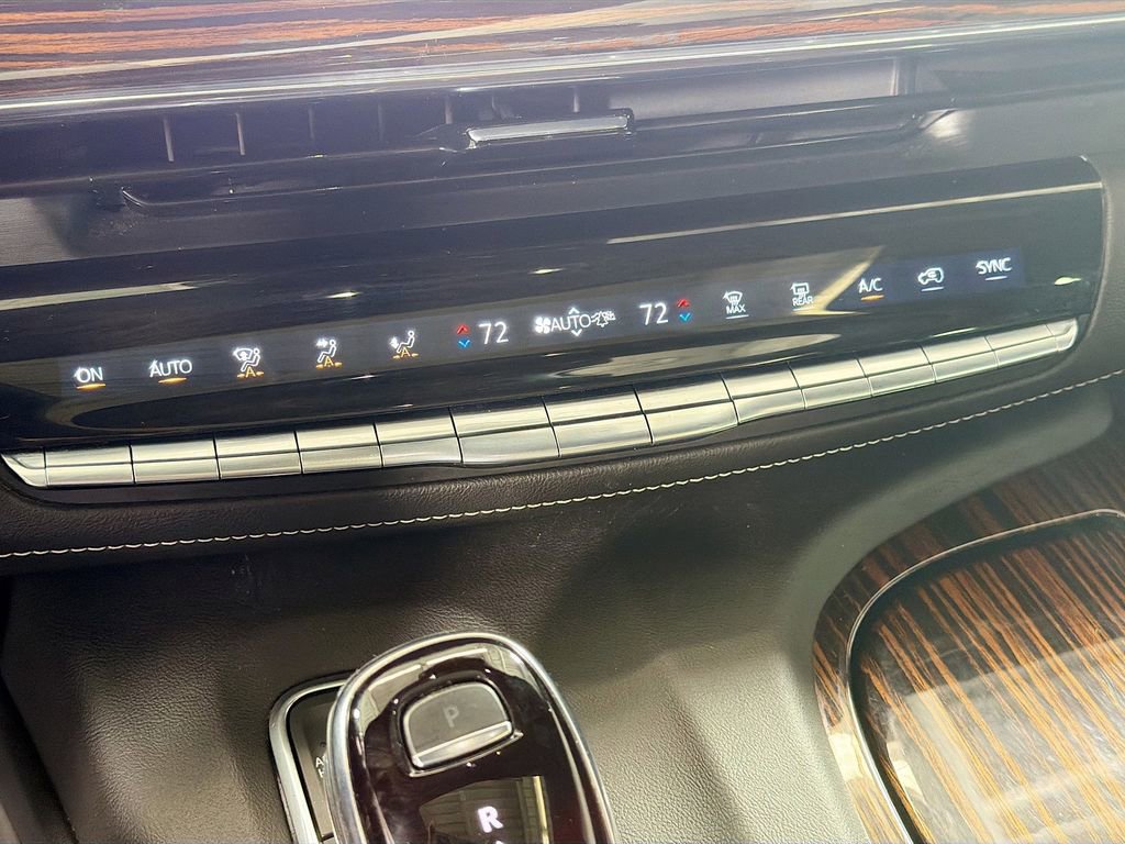 Used 2021 Cadillac Escalade Premium Luxury w/ Driver Assist Tech Package AWD/4WD image 15