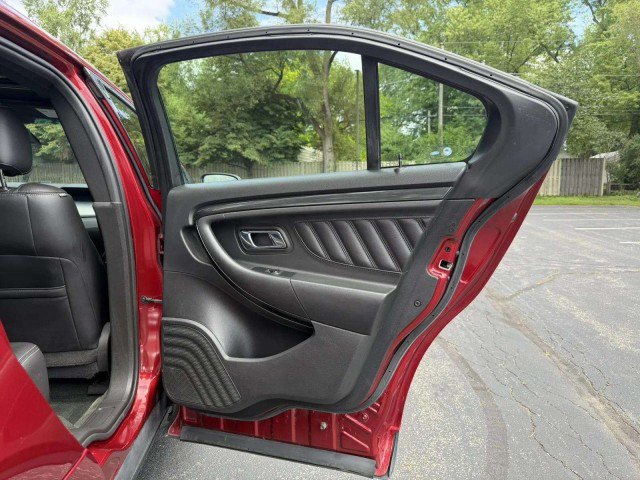 Used 2013 Ford Taurus SHO AWD/4WD image 26