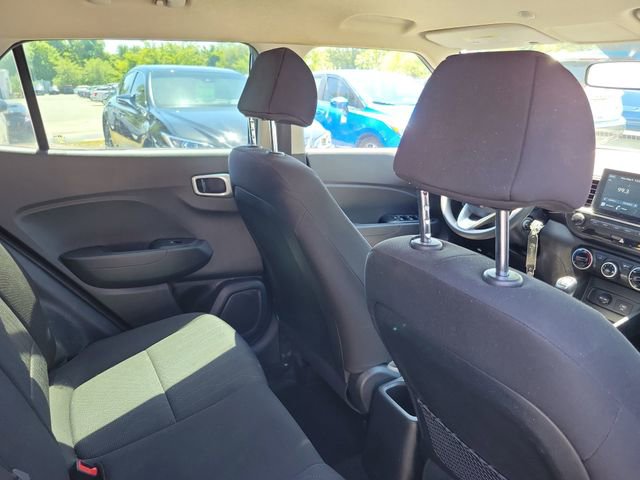 Used 2020 Hyundai Venue SE FWD image 27