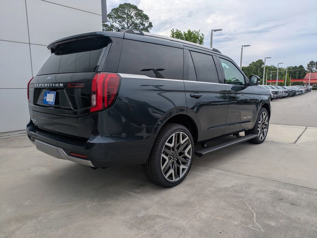 New 2026 Ford Expedition Platinum AWD/4WD image 4