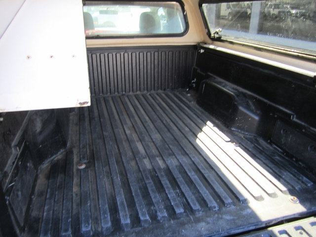 Used 2016 Toyota Tacoma SR RWD image 24