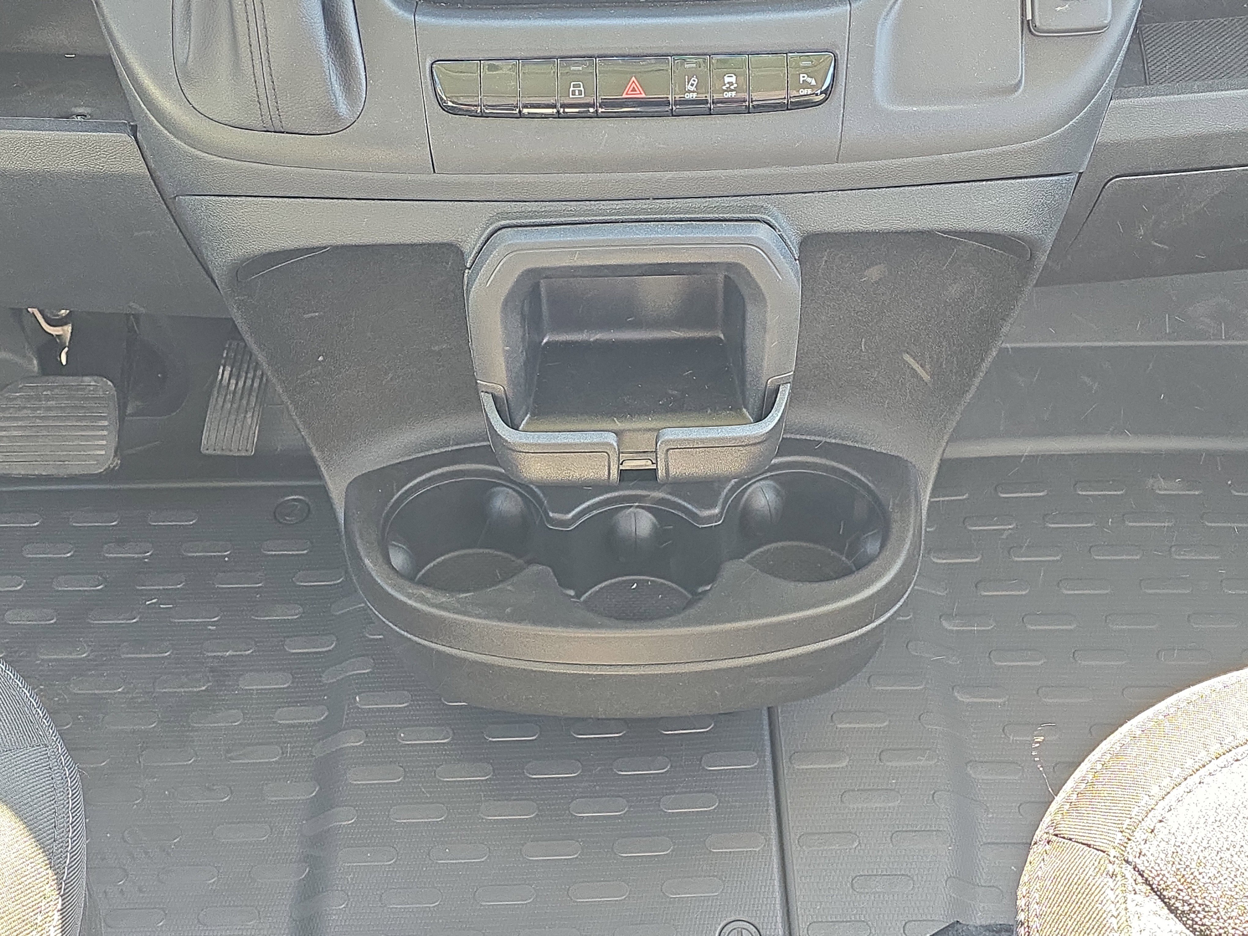 Used 2025 RAM ProMaster 2500 w/ Safety Group FWD image 10