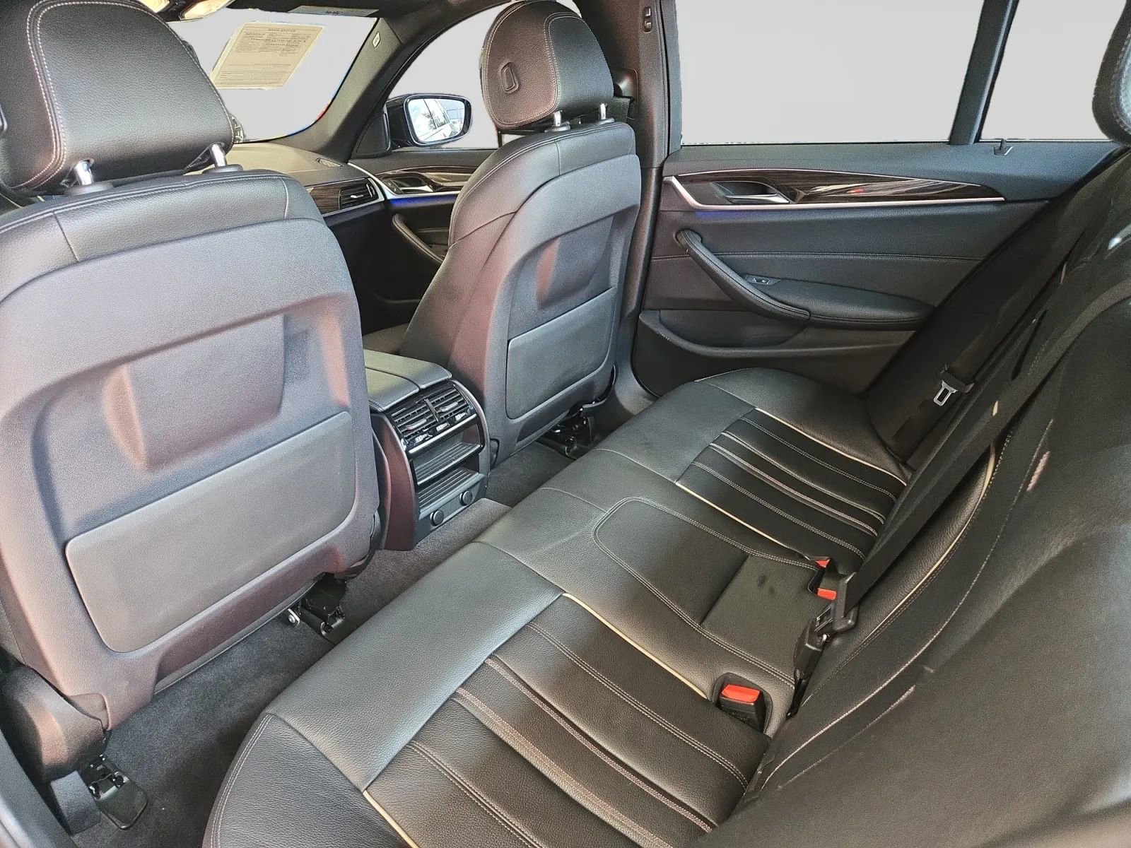 Used 2018 BMW 530i xDrive AWD/4WD image 28