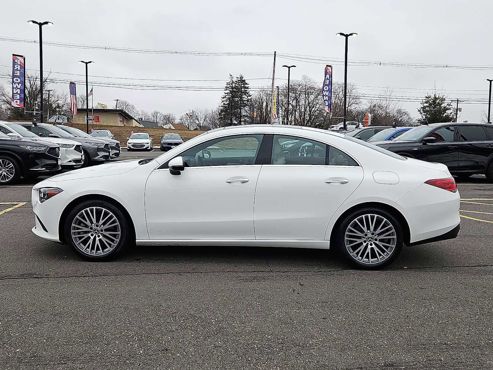 Used 2023 Mercedes-Benz CLA 250 4MATIC image 4