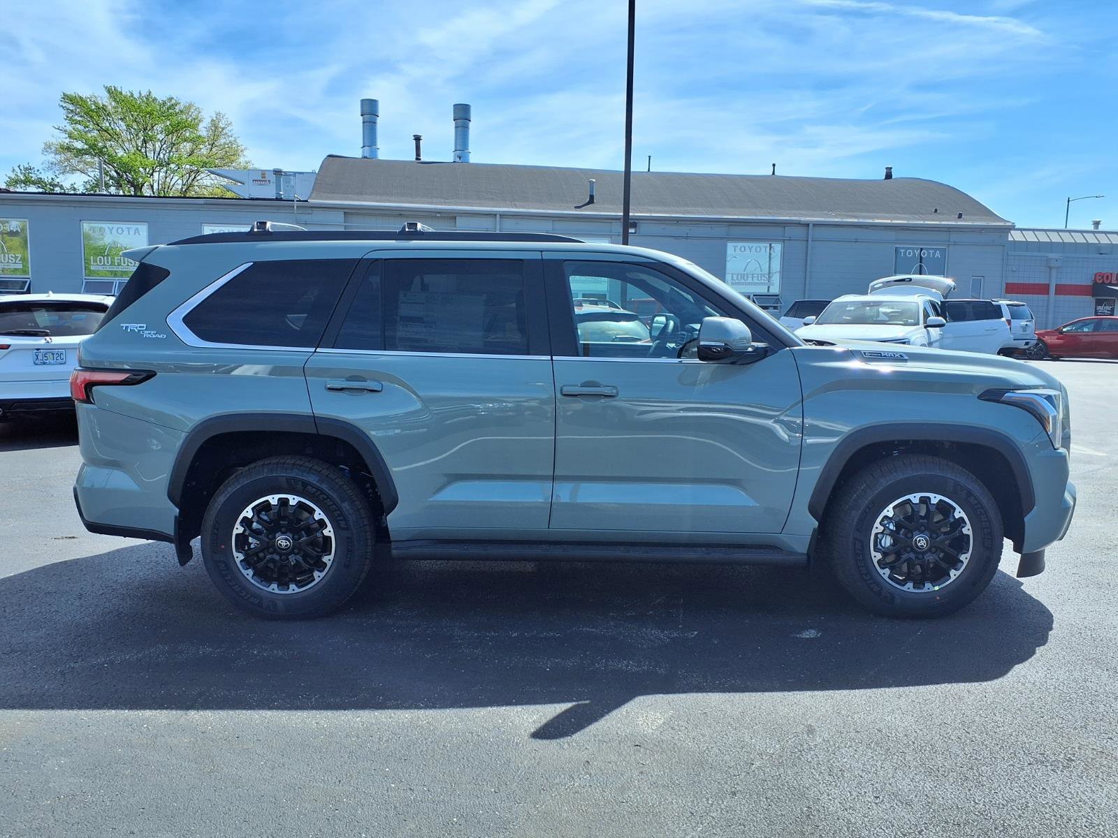 New 2026 Toyota Sequoia SR5 w/ TRD Off-Road Package AWD/4WD image 4