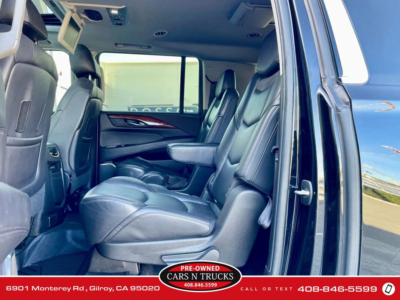 Used 2019 Cadillac Escalade ESV Premium Luxury image 11