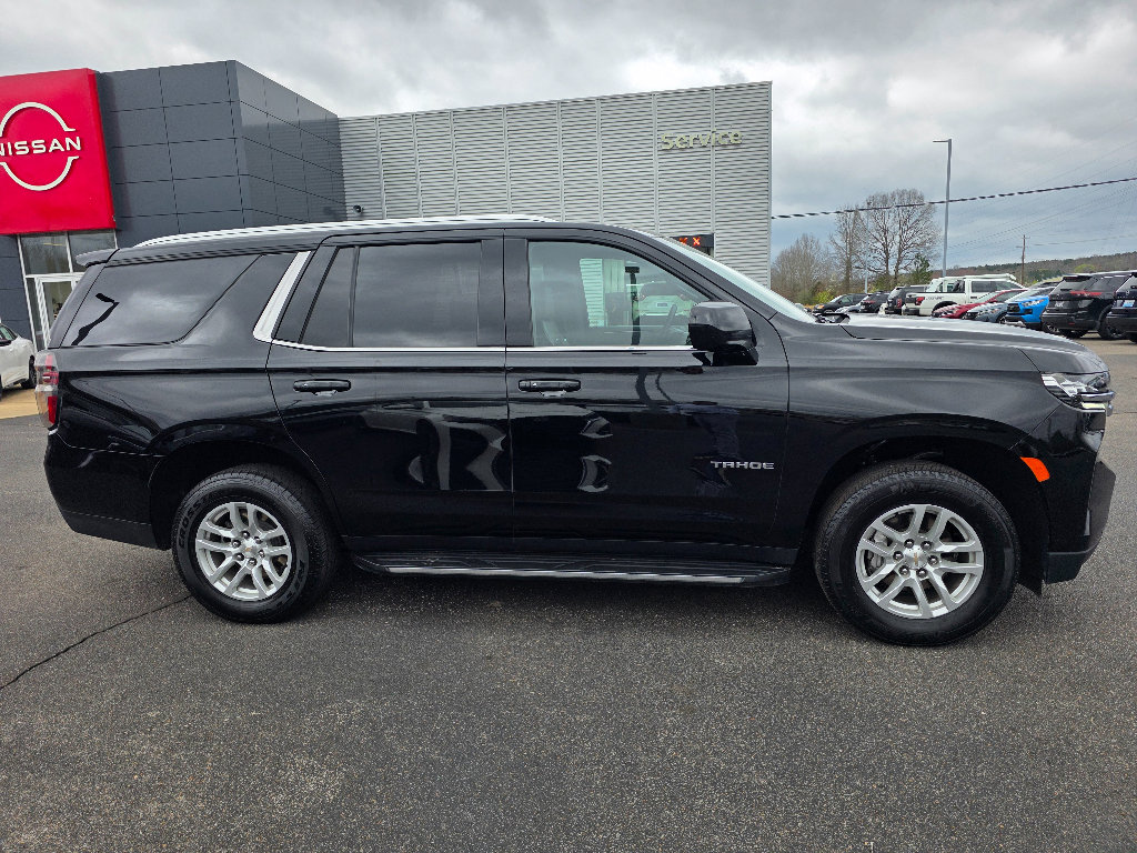 Used 2024 Chevrolet Tahoe LT RWD image 2