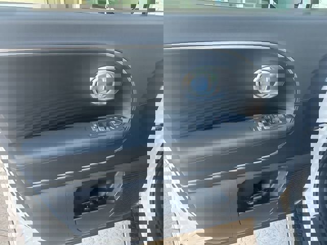 New 2026 Hyundai Ioniq 9 SE image 16