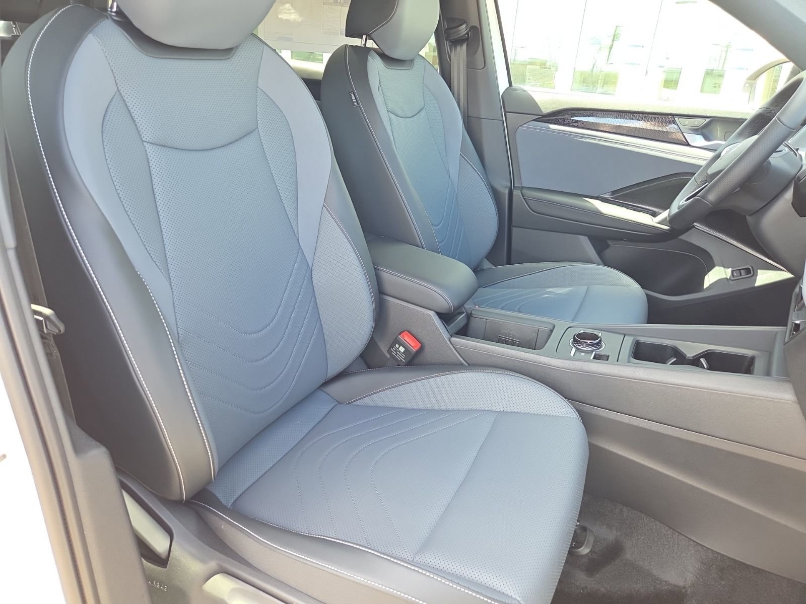 New 2026 Volkswagen Tiguan SE R-Line AWD/4WD image 19