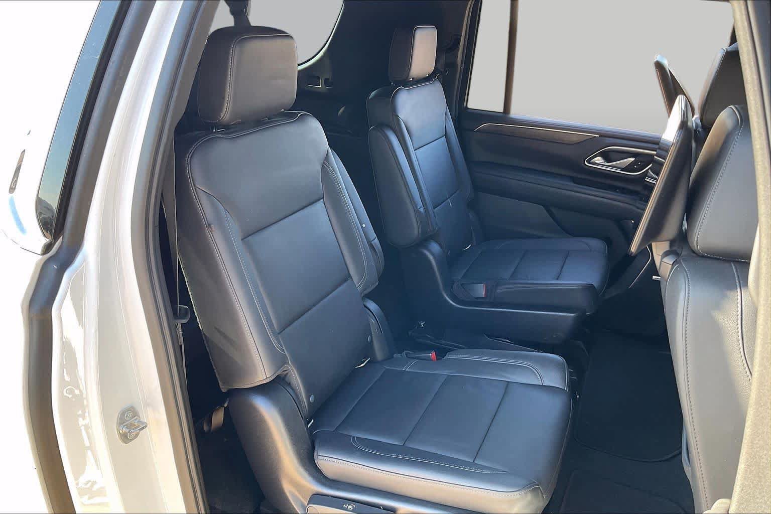 Used 2021 Chevrolet Suburban LT w/ Rear Media and Nav Package AWD/4WD image 19