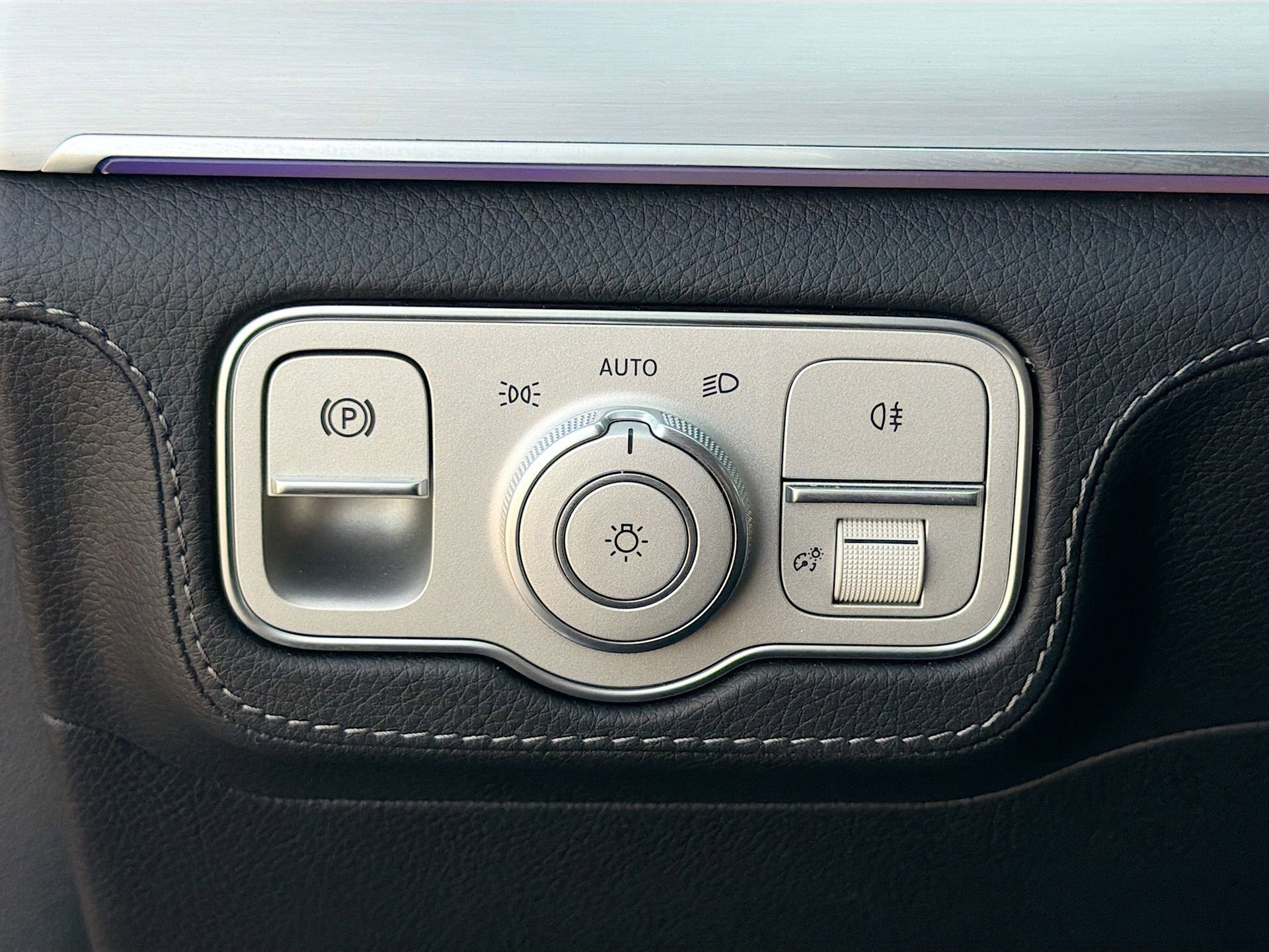 Used 2025 Mercedes-Benz GLE 53 AMG 4MATIC image 36