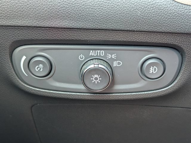 Used 2023 Buick Encore GX Select FWD image 22