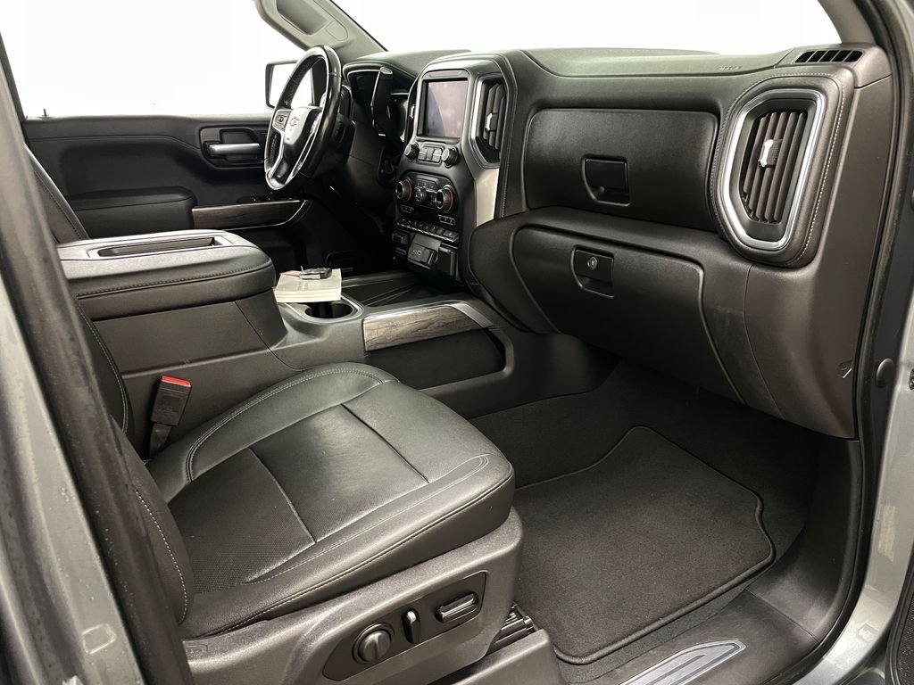 Certified 2021 Chevrolet Silverado 1500 LTZ w/ Technology Package AWD/4WD image 41