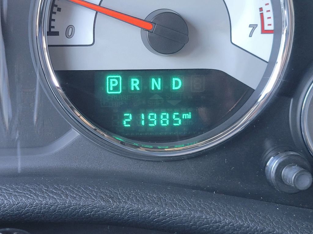 Used 2016 Jeep Wrangler Unlimited Rubicon w/ Connectivity Group image 8