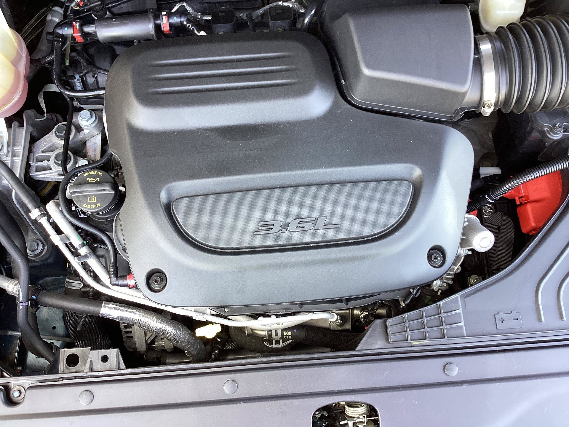 Used 2023 Chrysler Pacifica Touring-L FWD image 18