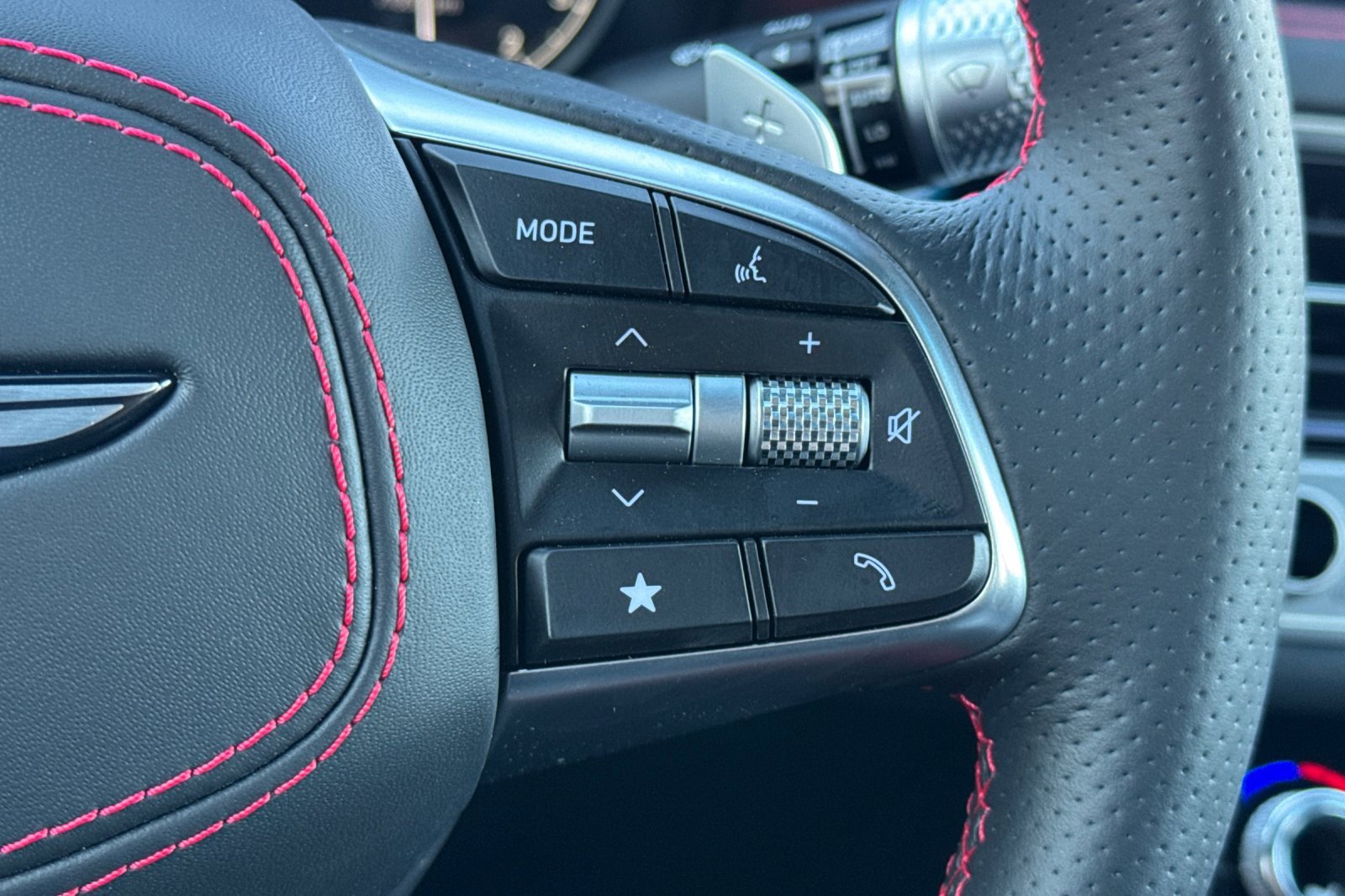 New 2025 Genesis G70 3.3T Advanced w/ Sport Prestige Package image 28