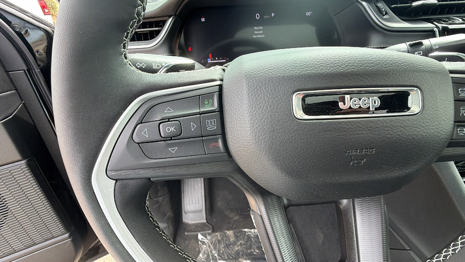 New 2026 Jeep Grand Cherokee Laredo X AWD/4WD image 23