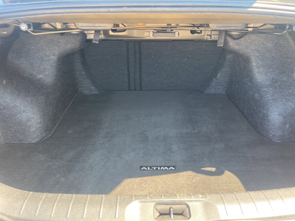 Used 2024 Nissan Altima 2.5 SV image 15