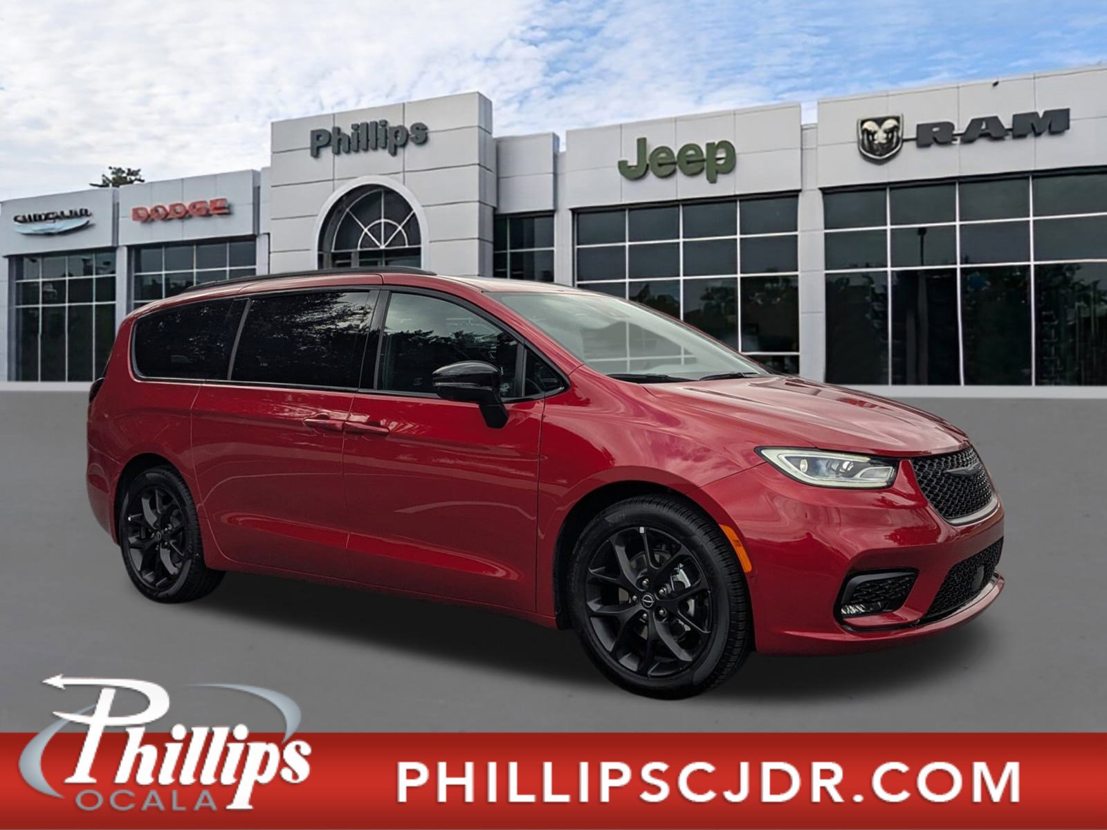 New 2026 Chrysler Pacifica Limited w/ S Appearance Package