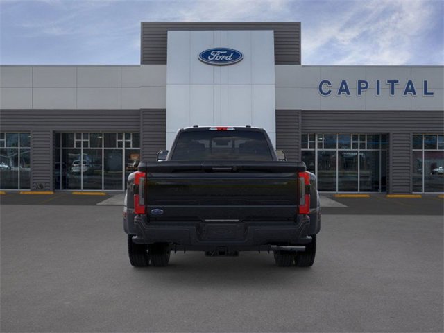 New 2026 Ford F450 Platinum w/ FX4 Off-Road Package image 5