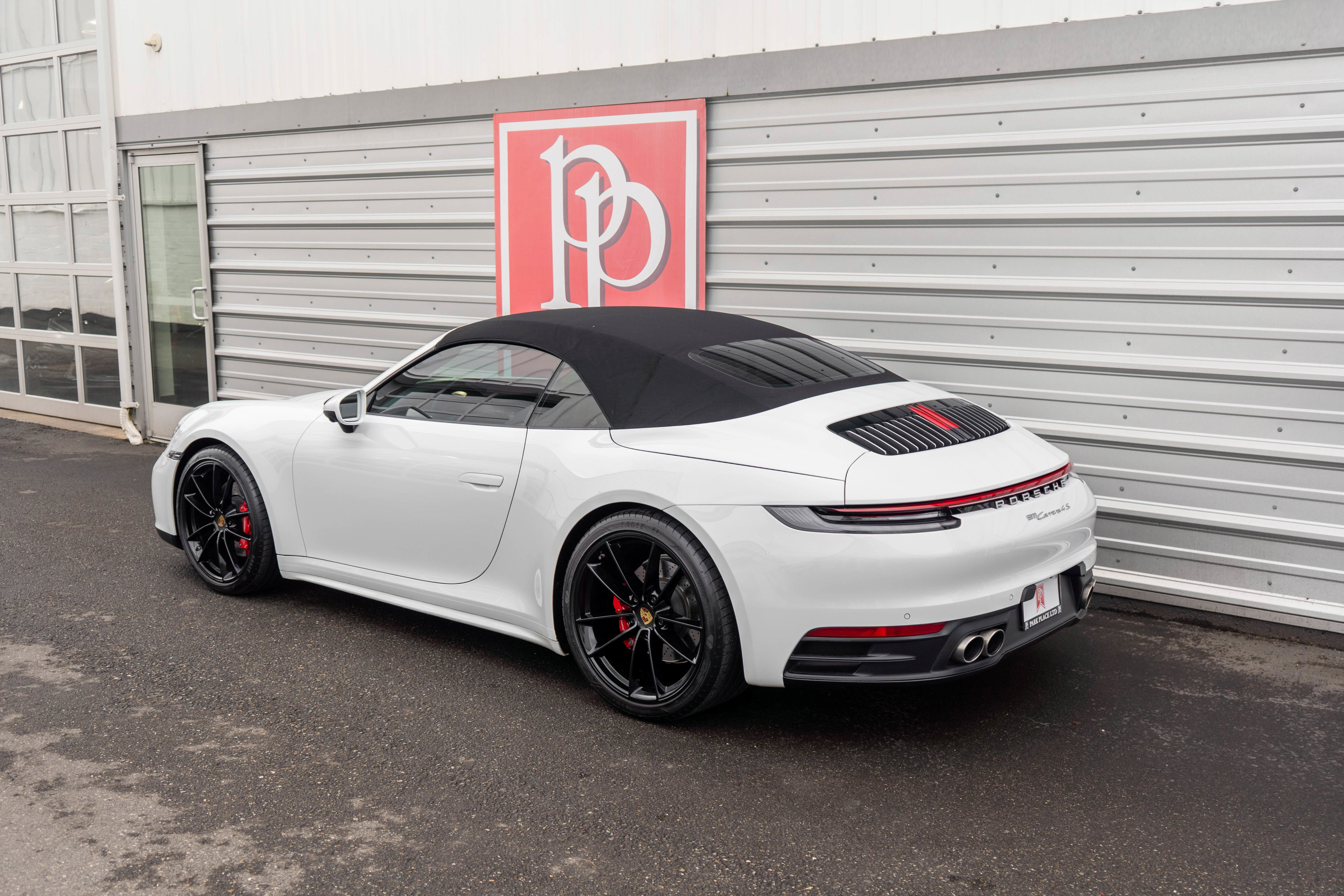 Used 2020 Porsche 911 Carrera 4S image 40