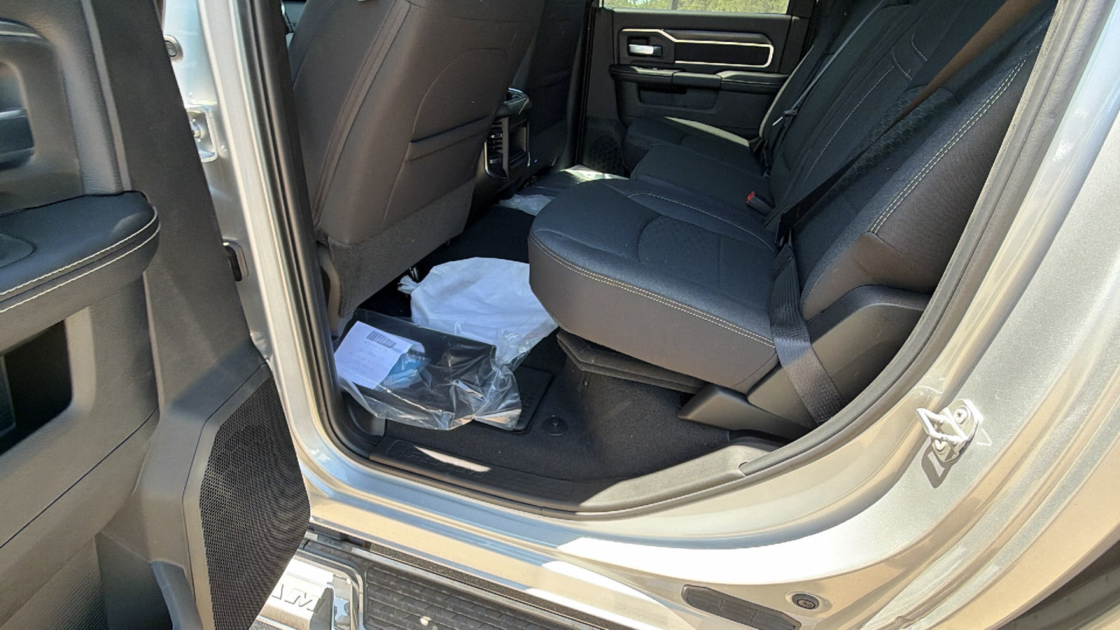 New 2026 RAM 2500 Big Horn AWD/4WD image 19