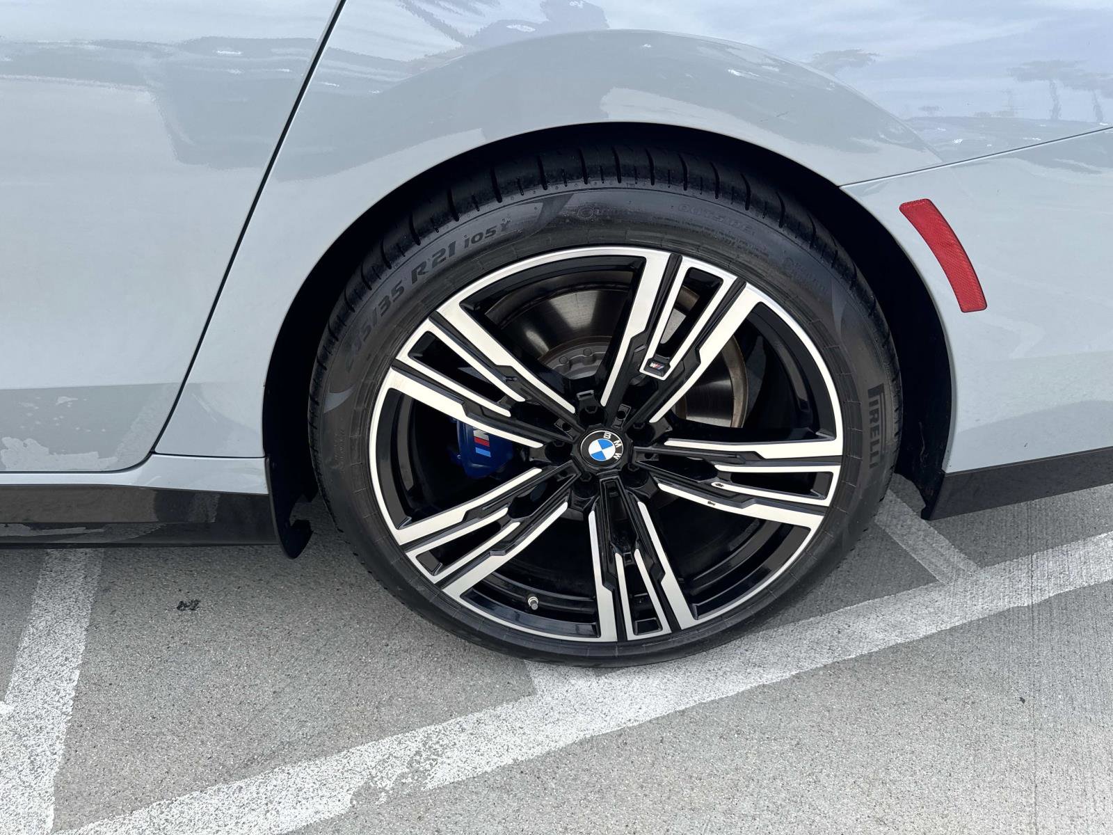 Certified 2023 BMW i7 xDrive60 image 6