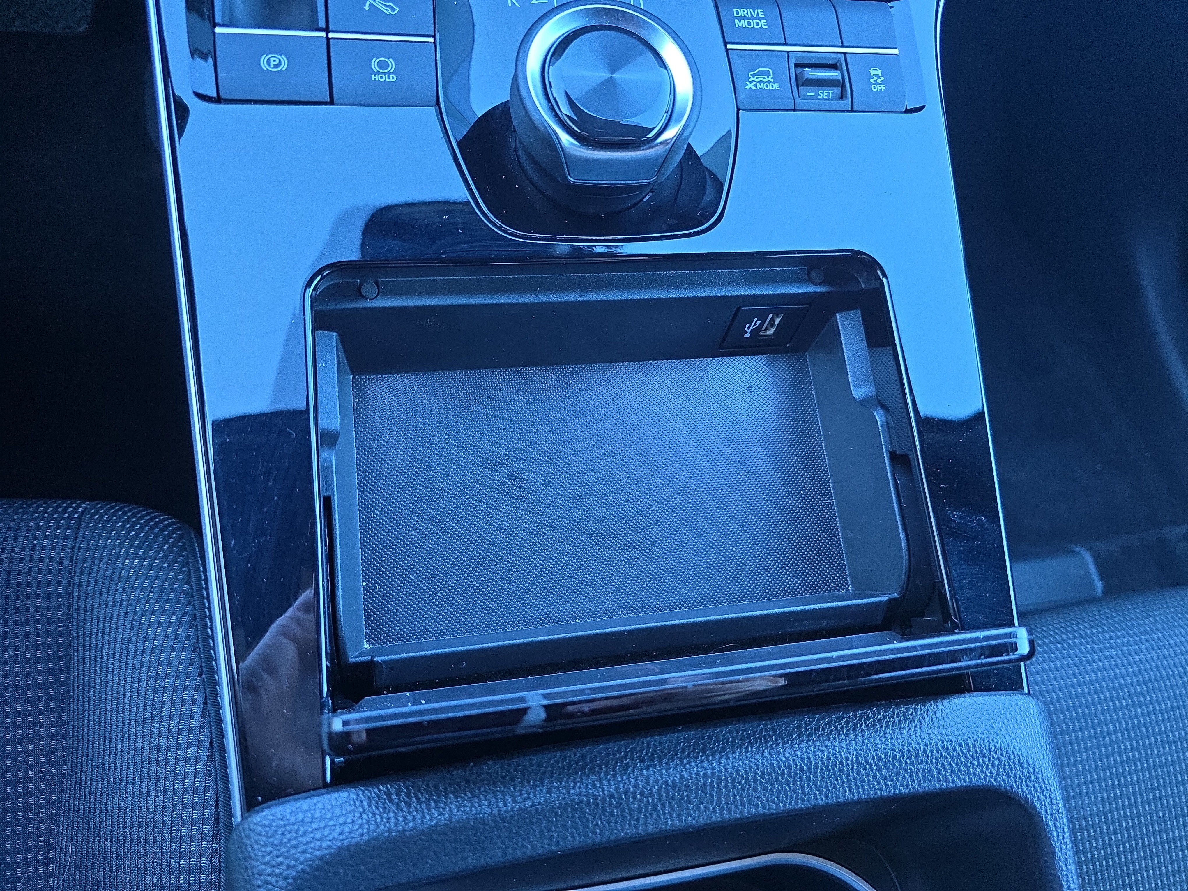 Certified 2024 Subaru Solterra AWD/4WD image 19