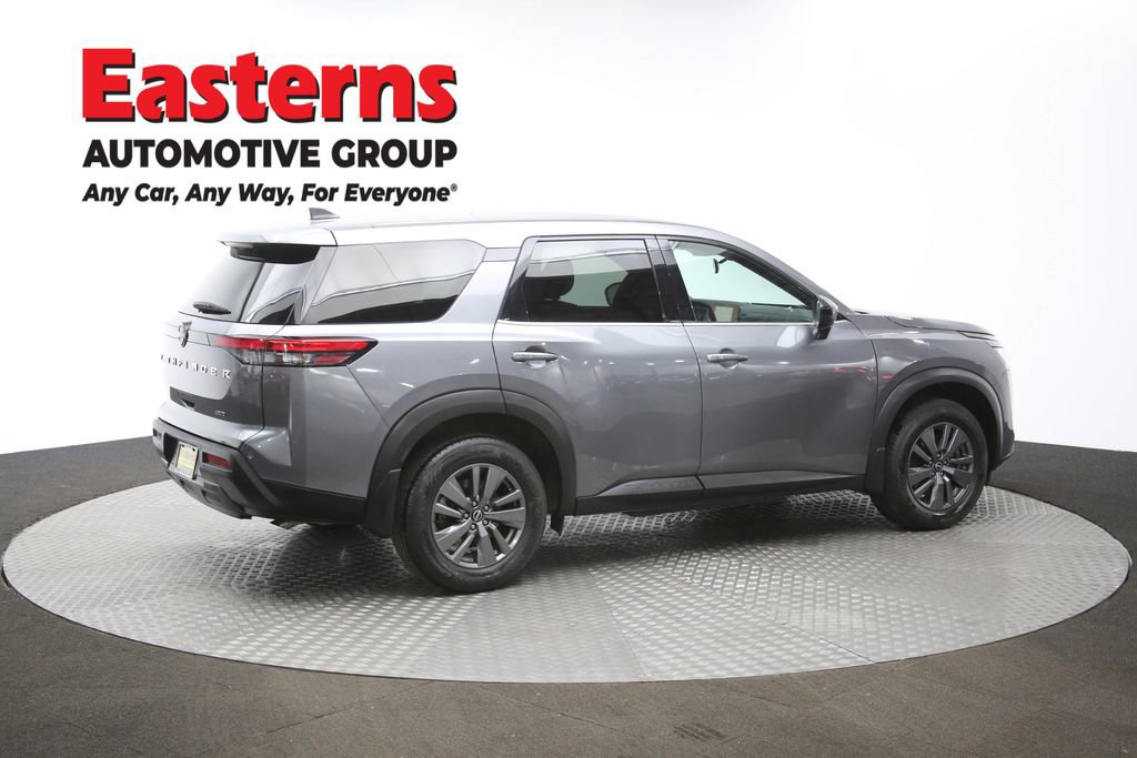 Used 2024 Nissan Pathfinder S image 42