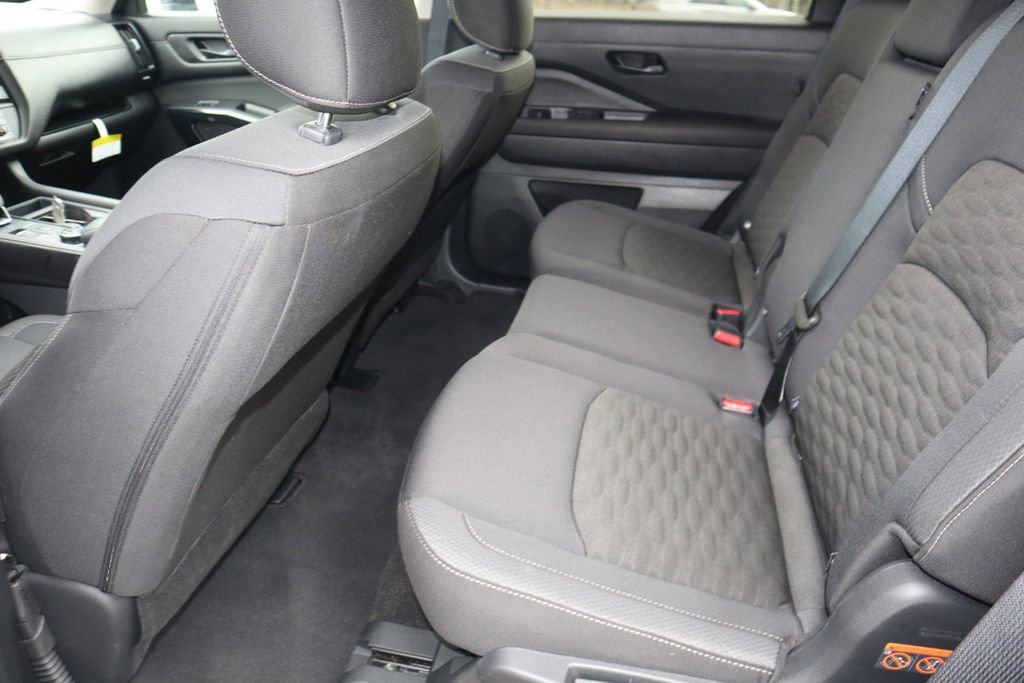 Certified 2024 Nissan Pathfinder S image 19