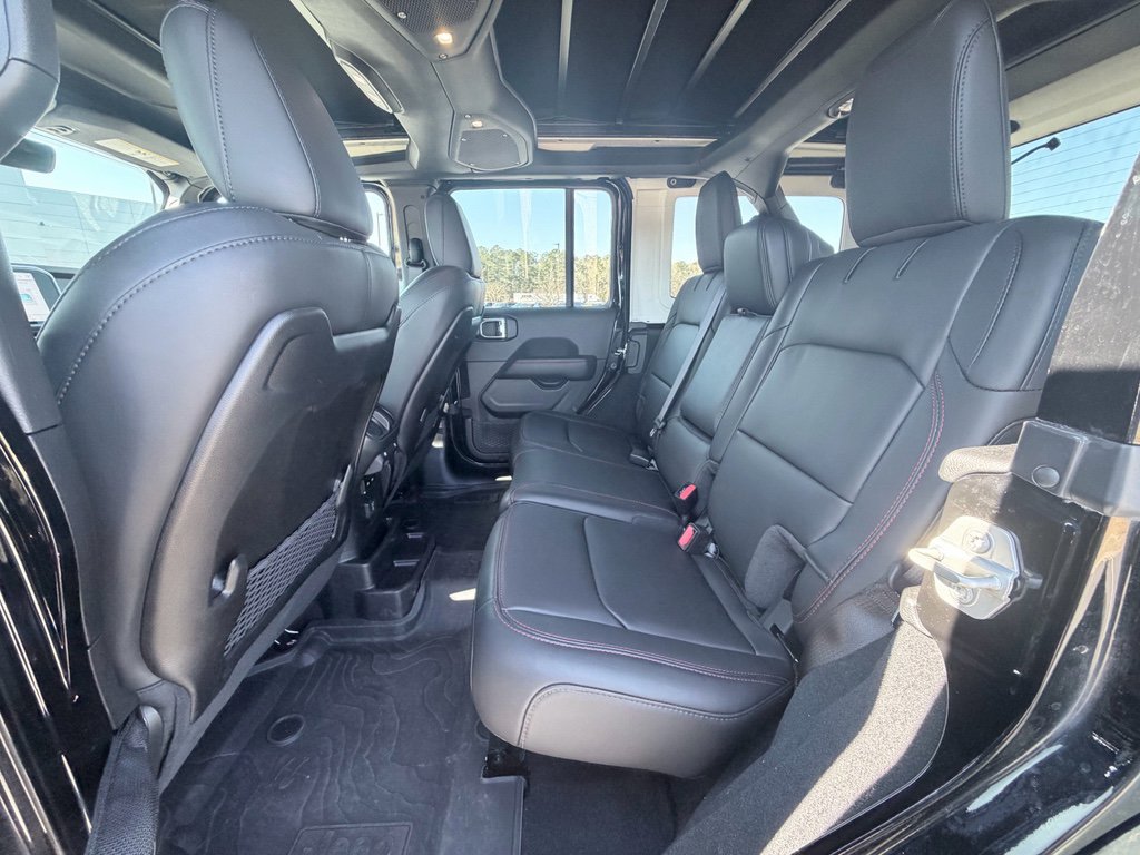 Used 2024 Jeep Wrangler Rubicon w/ XTREMEE 35" Tire Package image 24