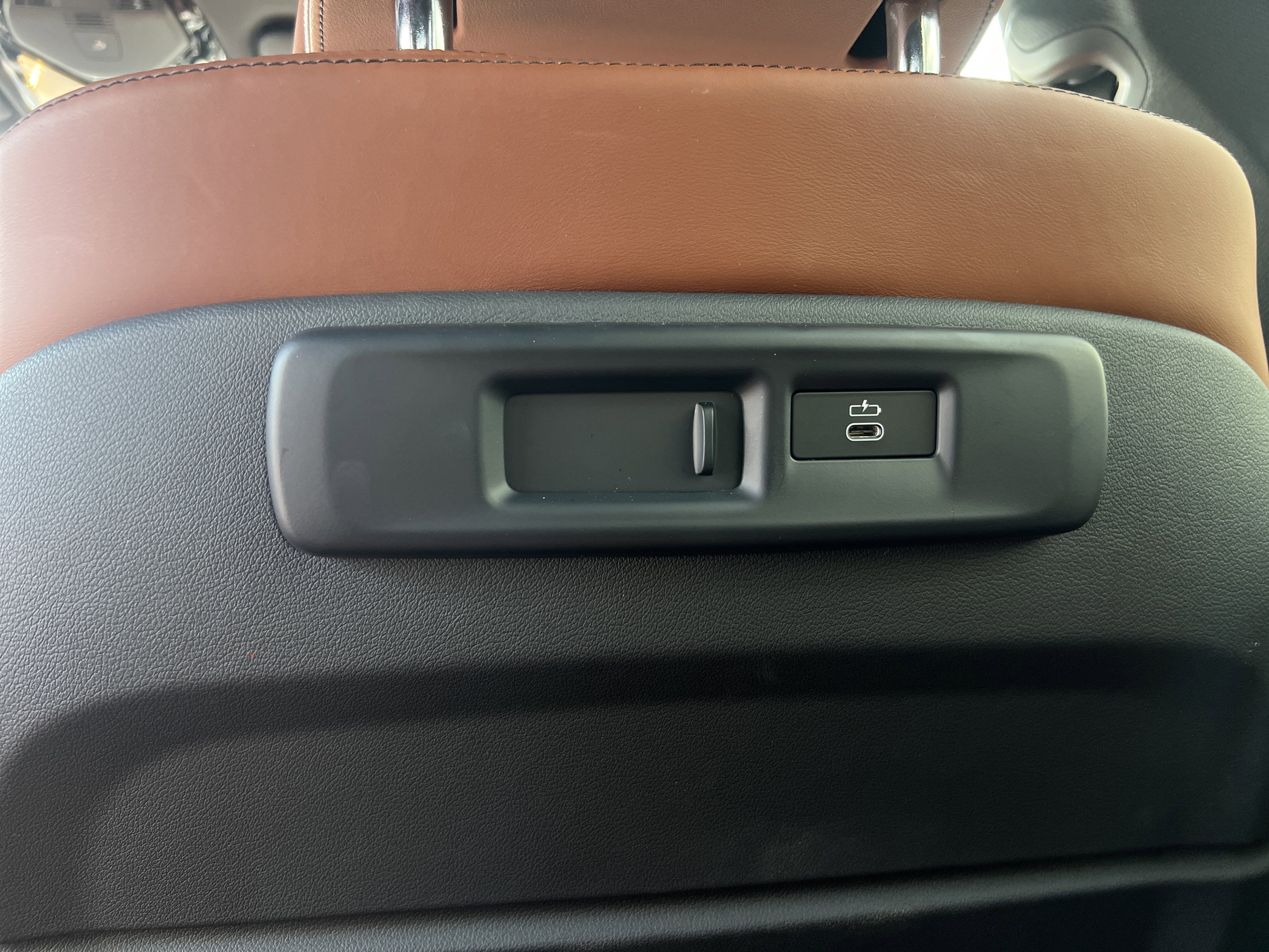 Certified 2022 BMW X5 xDrive40i w/ M Sport Package AWD/4WD image 43