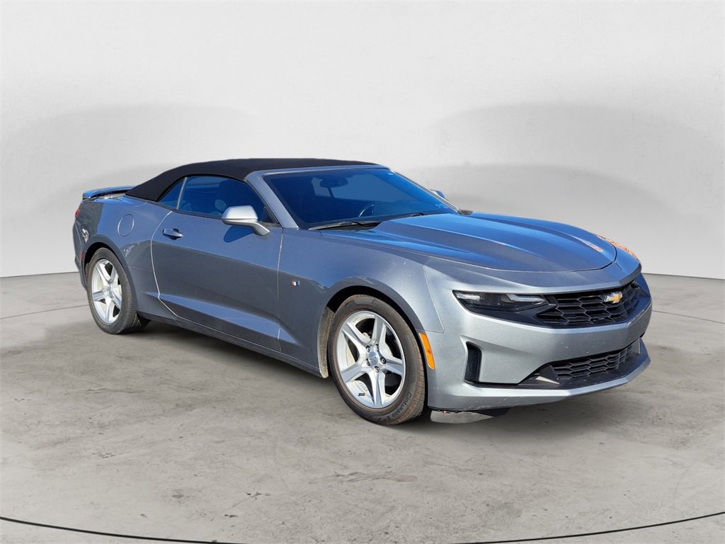 Used 2023 Chevrolet Camaro LT image 1