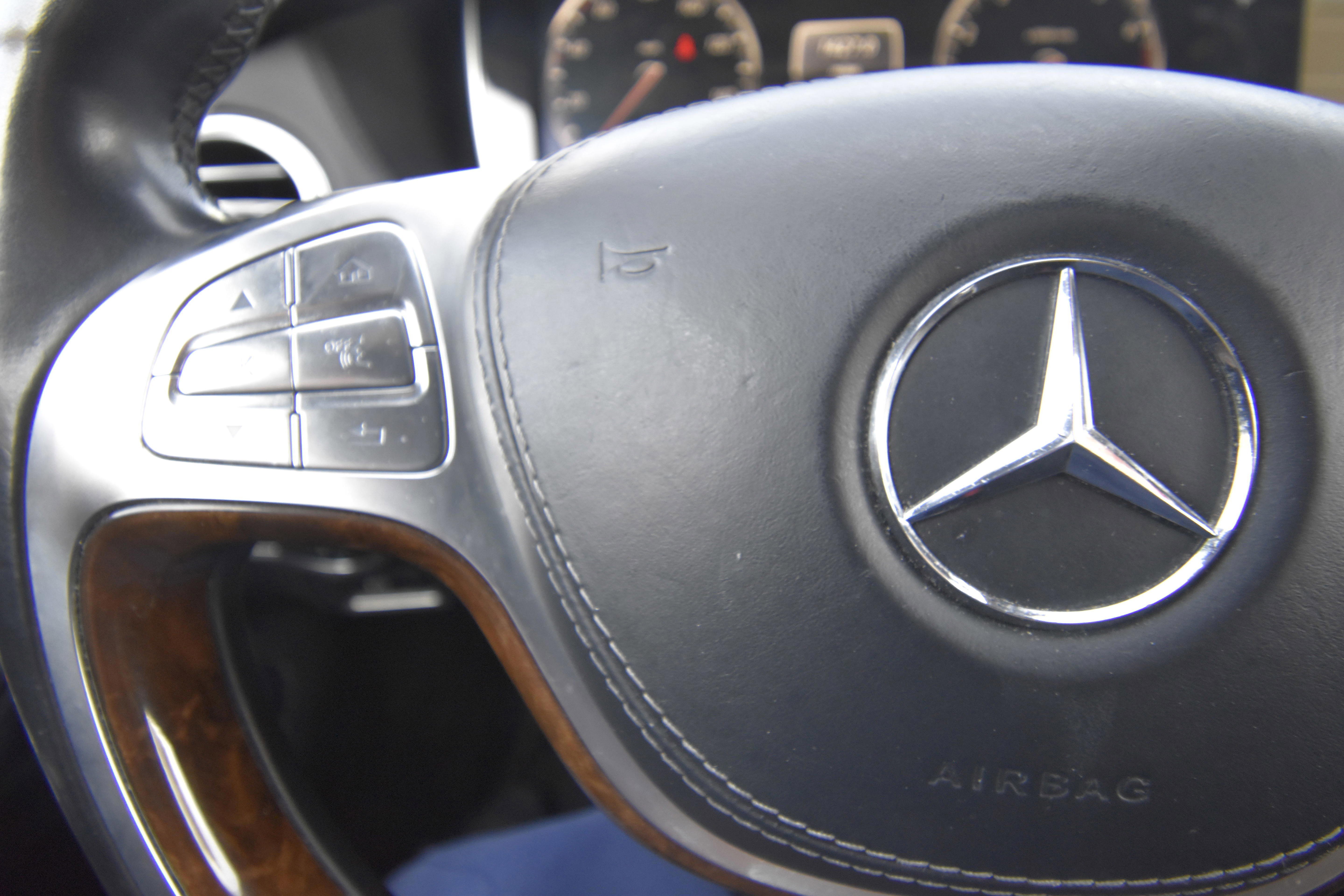 Used 2014 Mercedes-Benz S 550 Sedan image 14
