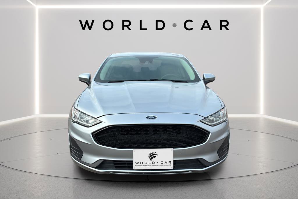 Used 2020 Ford Fusion SE image 9