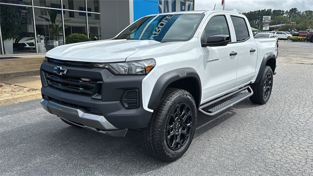 New 2026 Chevrolet Colorado Trail Boss w/ LPO, Skid Plate Package video 1