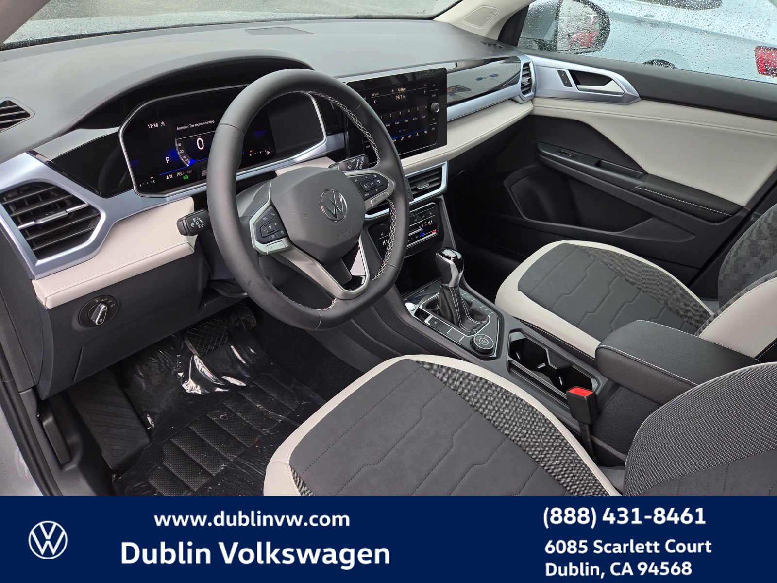 New 2025 Volkswagen Taos SE AWD/4WD image 9