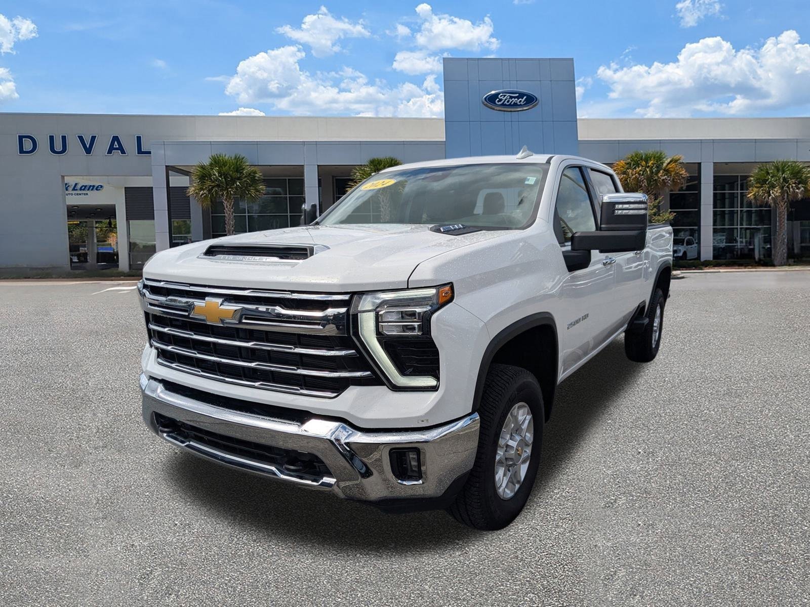 Used 2024 Chevrolet Silverado 2500 LTZ image 7