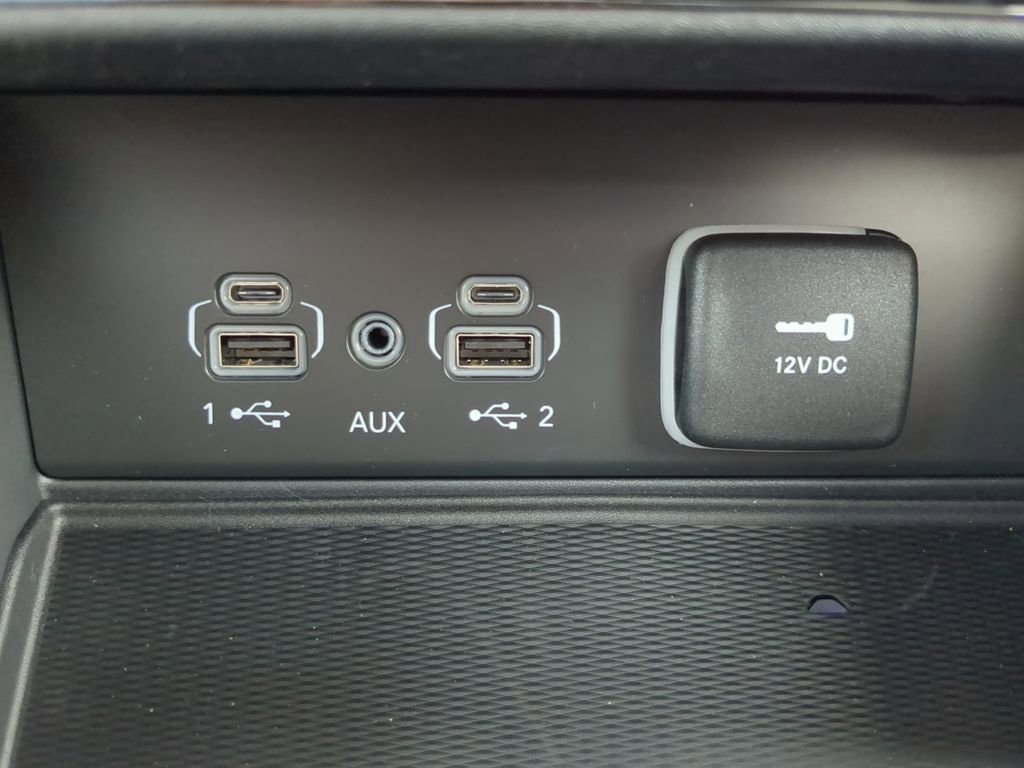 New 2025 Jeep Grand Cherokee Limited w/ Luxury Tech Group II image 10