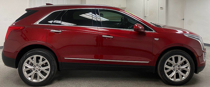 Used 2019 Cadillac XT5 Luxury w/ LPO, Radiant Package image 4