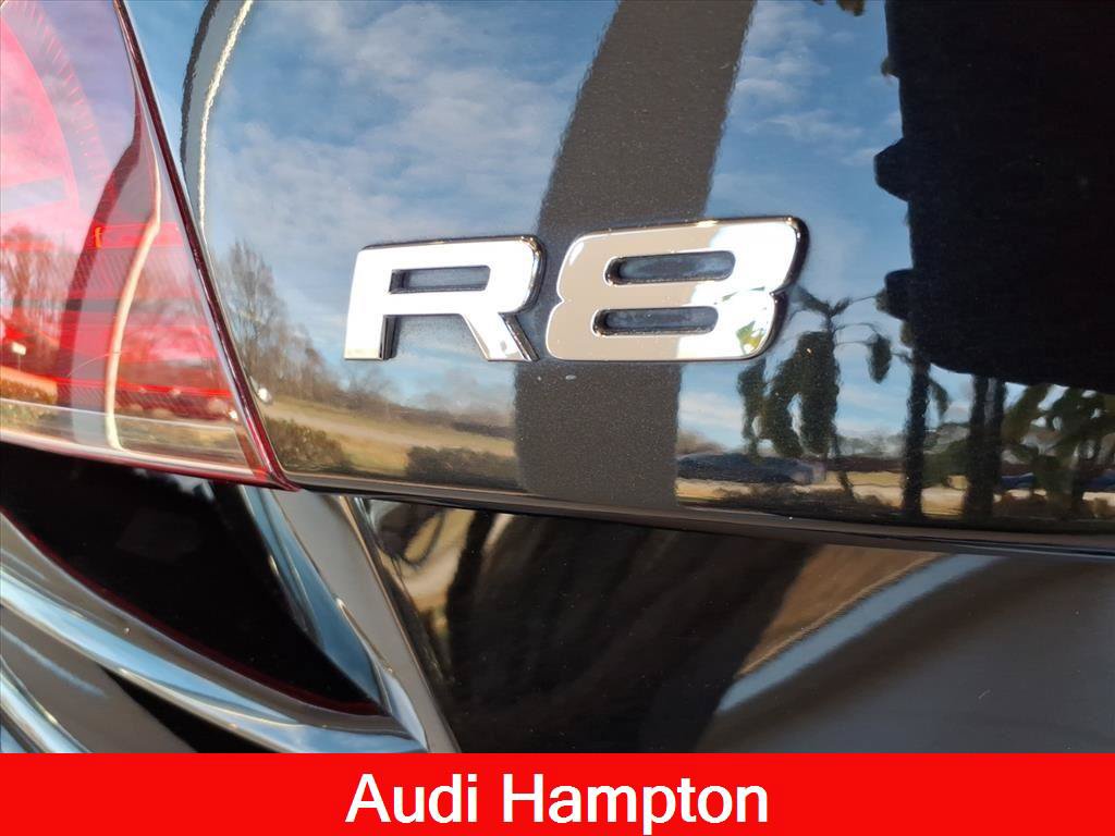 Used 2011 Audi R8 V10 AWD/4WD image 8