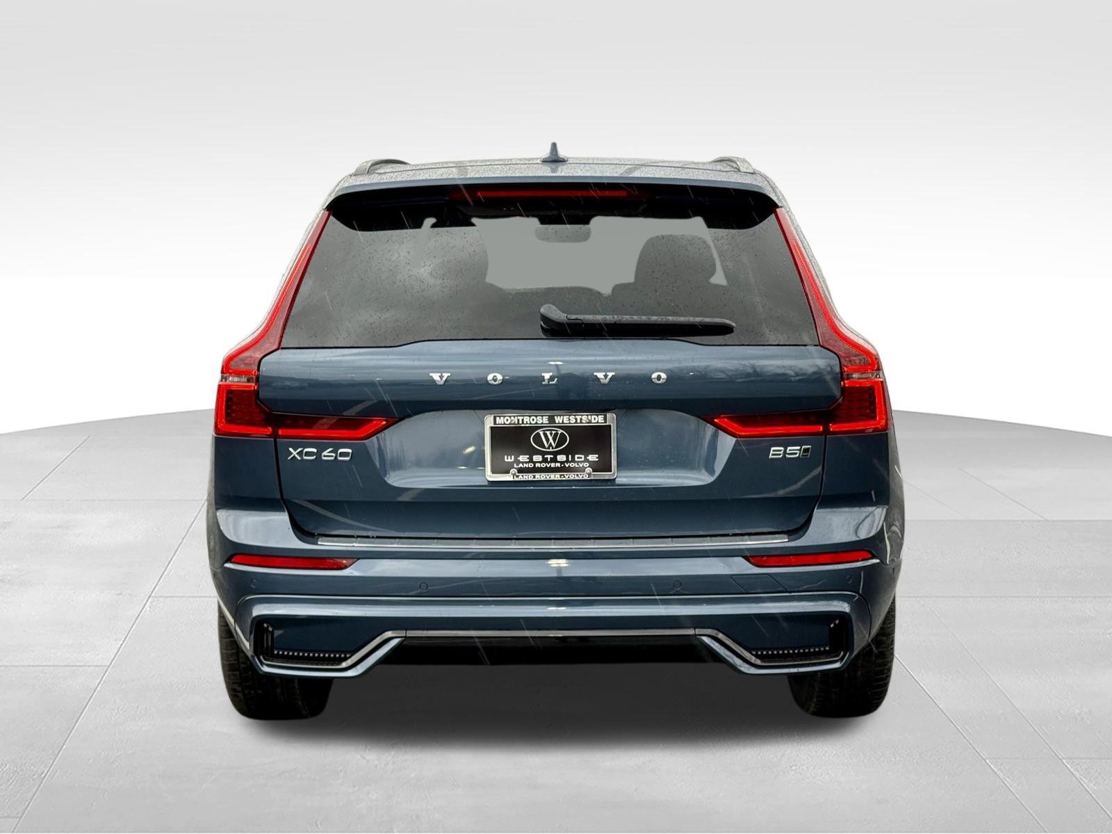 New 2027 Volvo XC60 B5 Core AWD/4WD image 4
