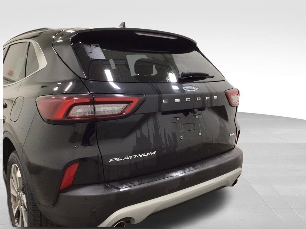 Used 2025 Ford Escape Platinum AWD/4WD image 22